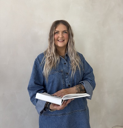 Becci of Ever After Content