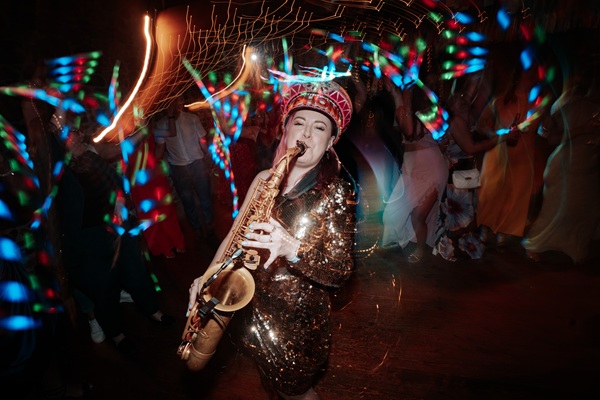 Cat of Saxophonique