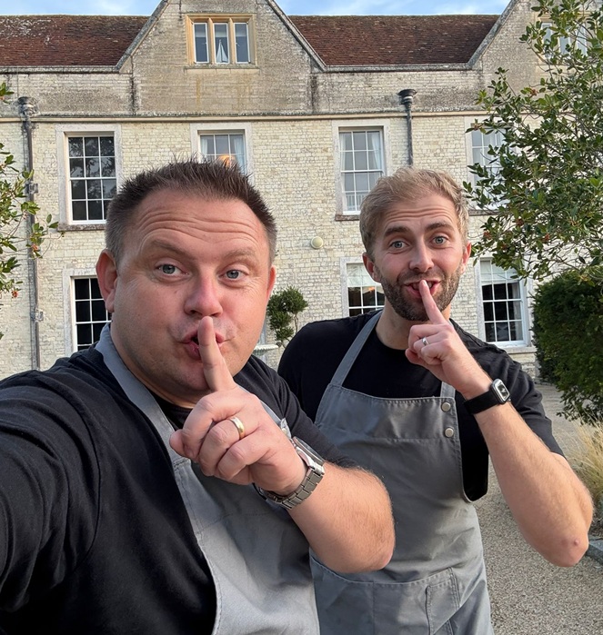 Silver Service Singers Keep Secrets!